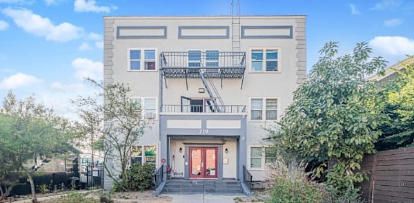 719 North Heliotrope Drive property